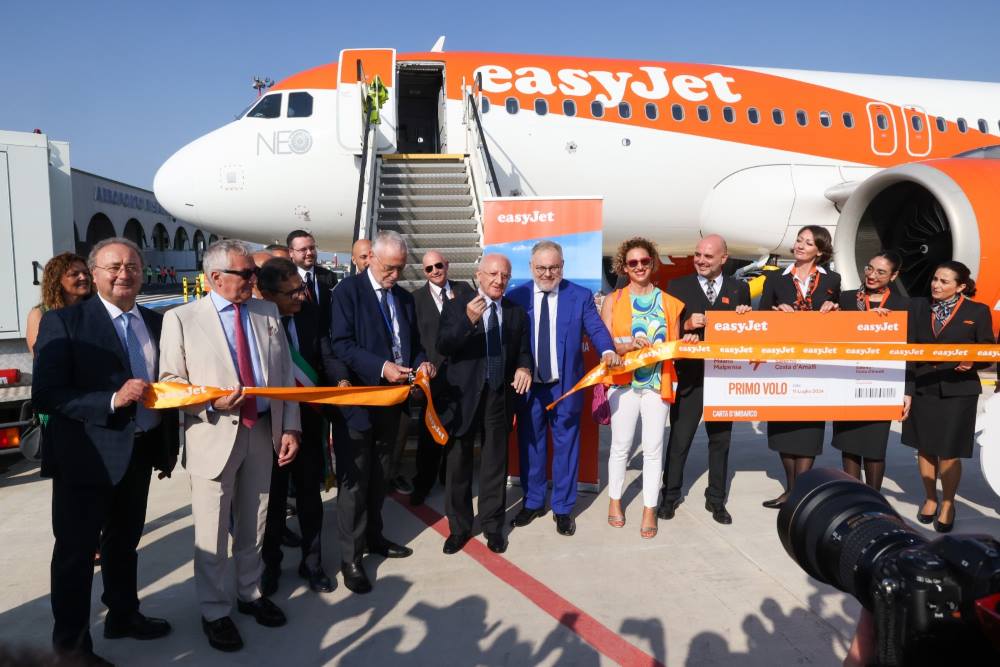 240711 easyJet VoloInaugurale MXPQSR TaglioNastro1