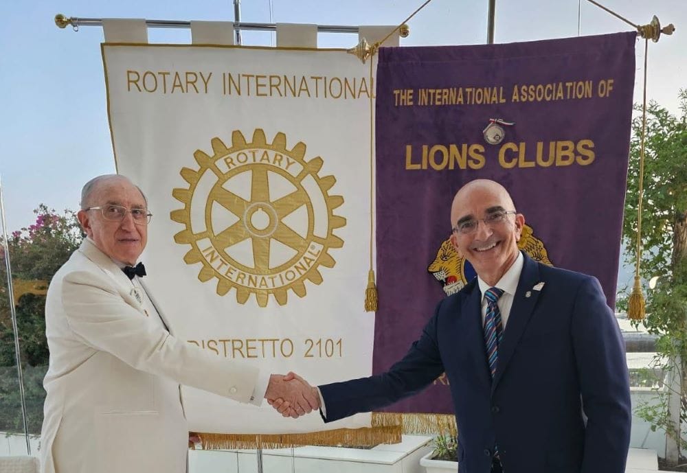 60999304 1bf8 4109 8c58 624cbda7e412