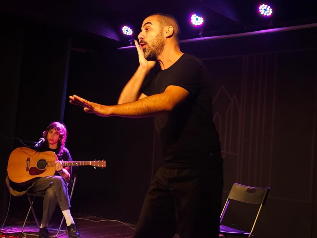 Te lo leggo negli occhi4 Copy