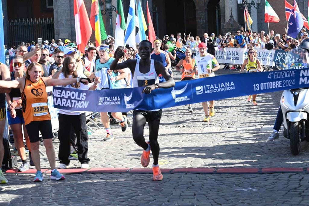 Vincitore Italiana Assicurazione Neapolis Marathon Copy