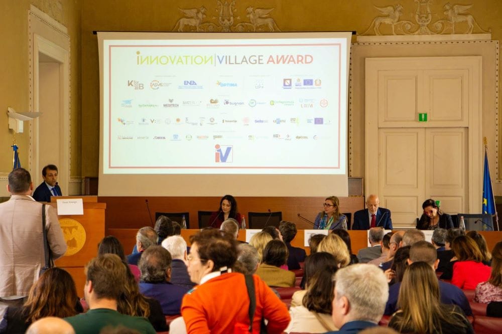 IV Award low