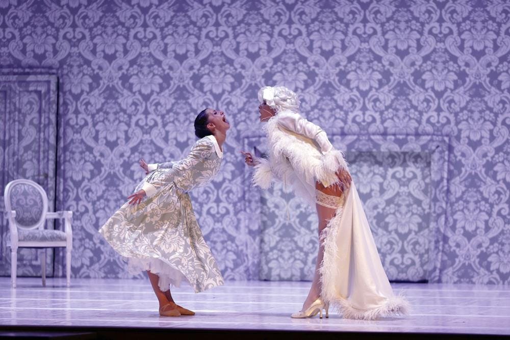 10_AX5A2578-Copy Il Balletto di Milano porta in scena la 'Cenerentola' di Rossini al Politeama di Napoli