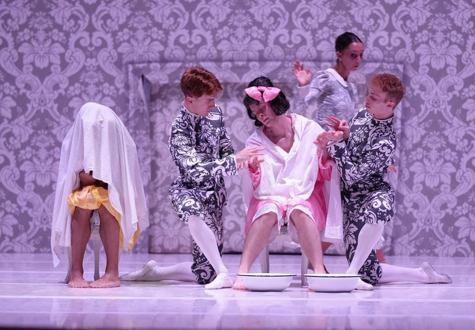 11_DSC00115-1_SORELLE-Copy Il Balletto di Milano porta in scena la 'Cenerentola' di Rossini al Politeama di Napoli