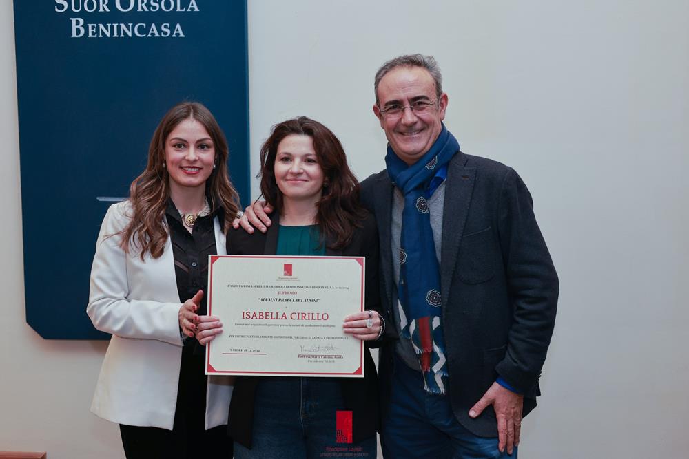 Isabella-Cirillo-Scuola-di-Cinema-e-Televisione-Uniosb-2015-oggi-e-format-and-acquisition-supervisor-della-societa-di-produzione-televisiva-e-multimediale-Standbyme-Copy L'annuario dei Laureati eccellenti: il Suor Orsola Benincasa premia i suoi 'Alumni Praeclari'