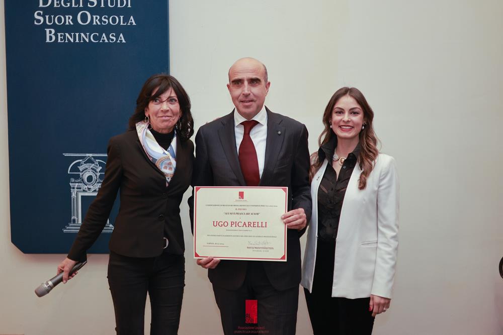 Ugo-Picarelli-fondatore-della-Borsa-Mediterranea-del-Turismo-Archeologico-Copy L'annuario dei Laureati eccellenti: il Suor Orsola Benincasa premia i suoi 'Alumni Praeclari'