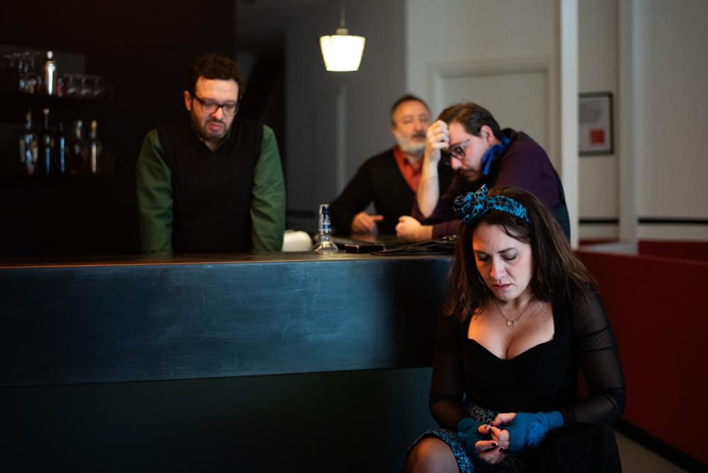 bar-tales-I-2-Copy A Natale debutta "Bar Tales": il teatro diventa seriale al Teatro Civico 14 di Caserta