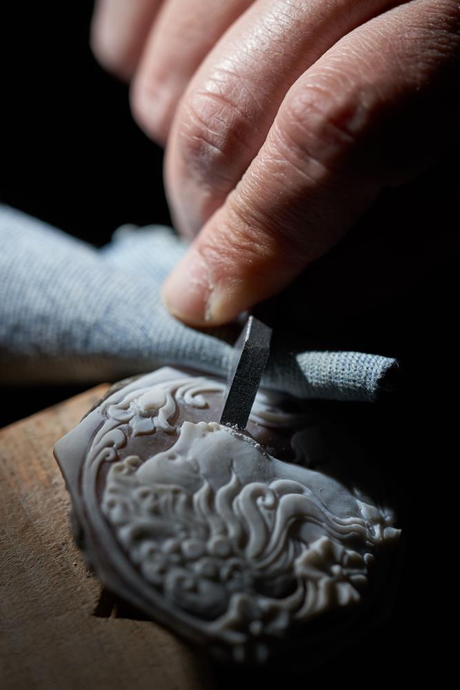 Cammeo-Torre-del-Greco-ph-Carlo-Falanga-1-Copy Da Vicenzaoro il Piano della Regione Campania per il rilancio del Distretto Orafo Campano