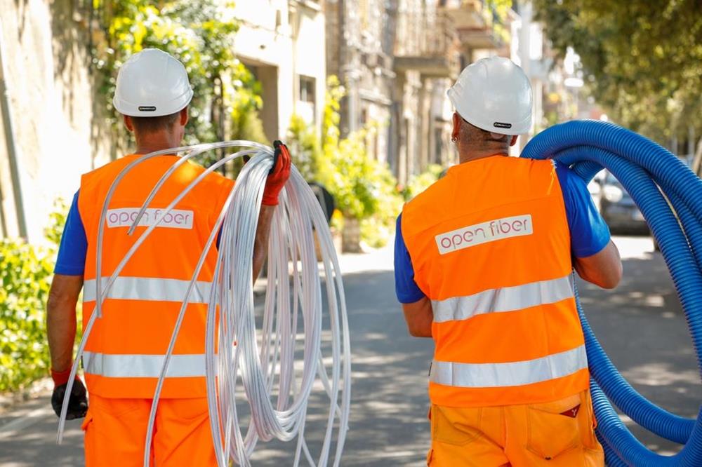 Open-Fiber_Cantieri-1-1-Copy Fibra Ottica Ultraveloce: Open Fiber rivoluziona la connessione a Summonte