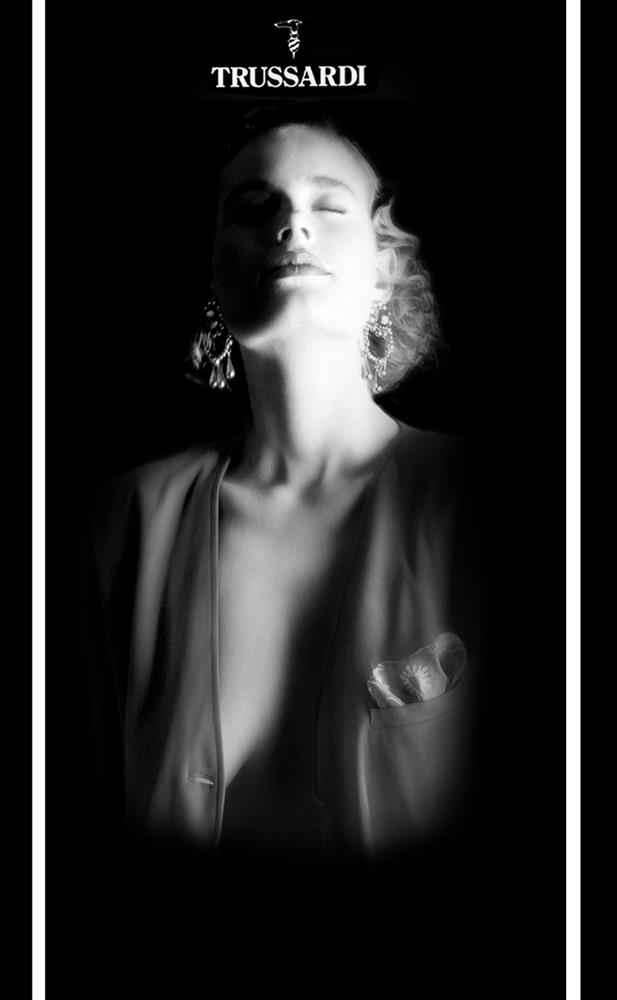 trussardi1989-contro-copertina-Copy Ugo Pons Salabelle e la fotografia di comunicazione a Napoli e in Italia