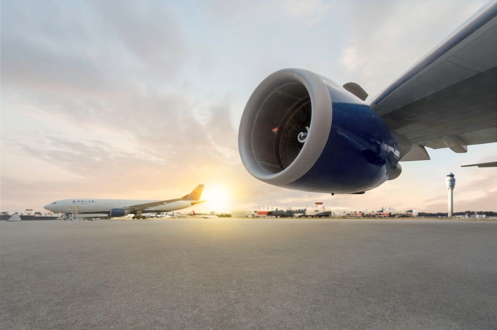 Delta A330 200 1 2 kiw