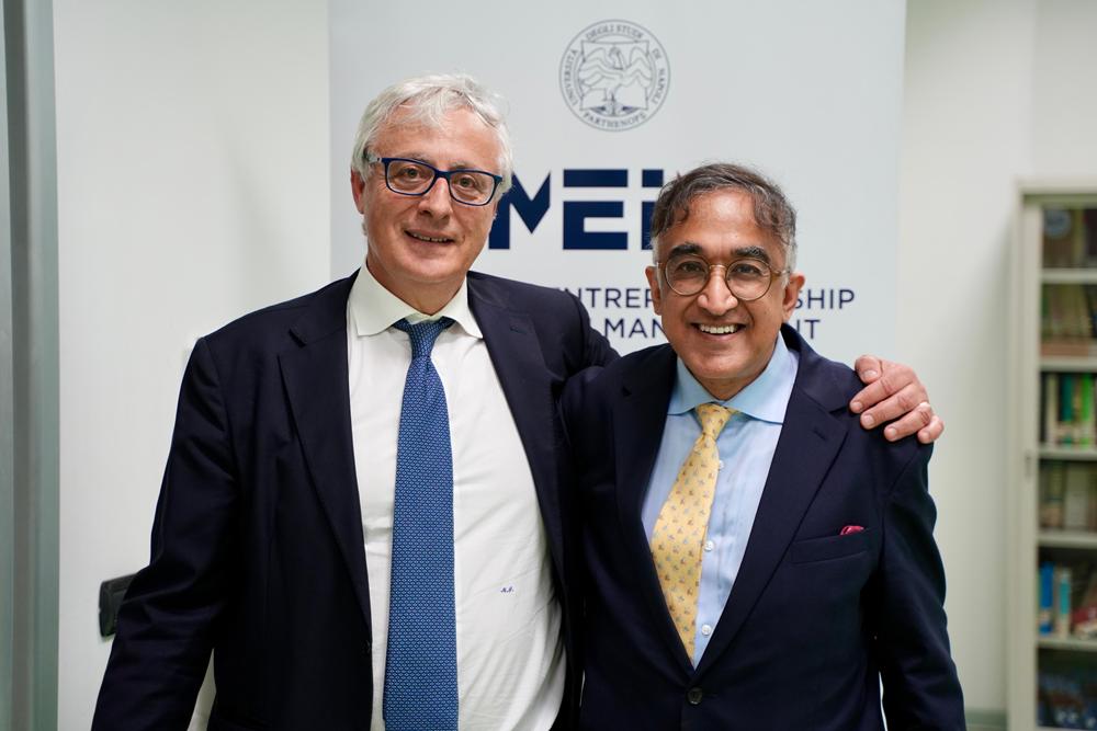 Prof-Ferretti-e-Ronjon-Nag-Copy Graduation Day MEIM Parthenope: Ronjon Nag svela il vaccino contro l'invecchiamento