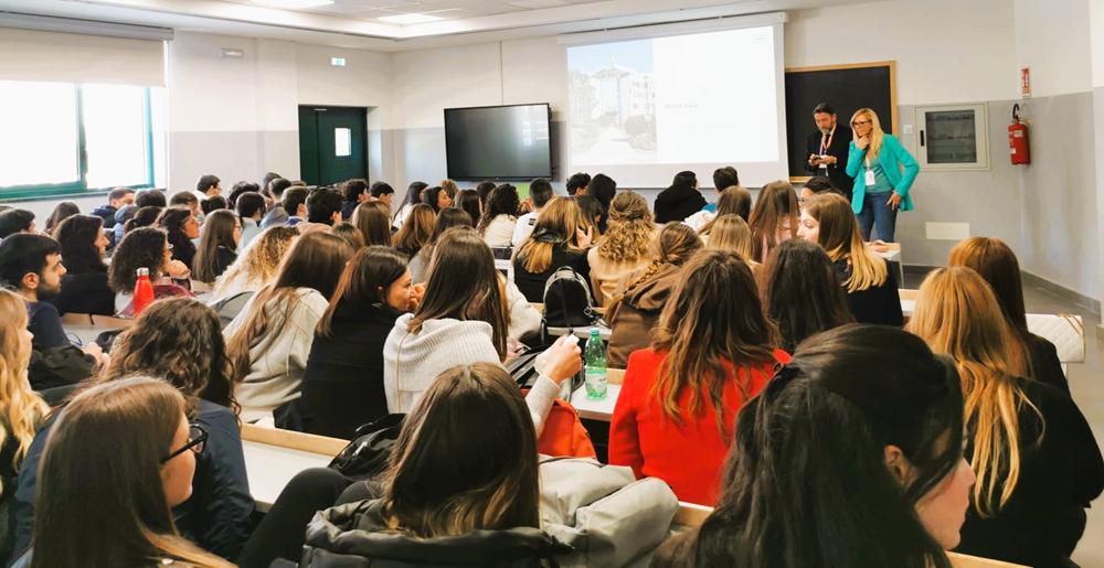 Biotech-Future-a-Farmacia-Federico-II-foto-4-Copy Biotech Future alla Federico II: incontri tra 500 studenti e imprese. EY: +61% domande di lavoro