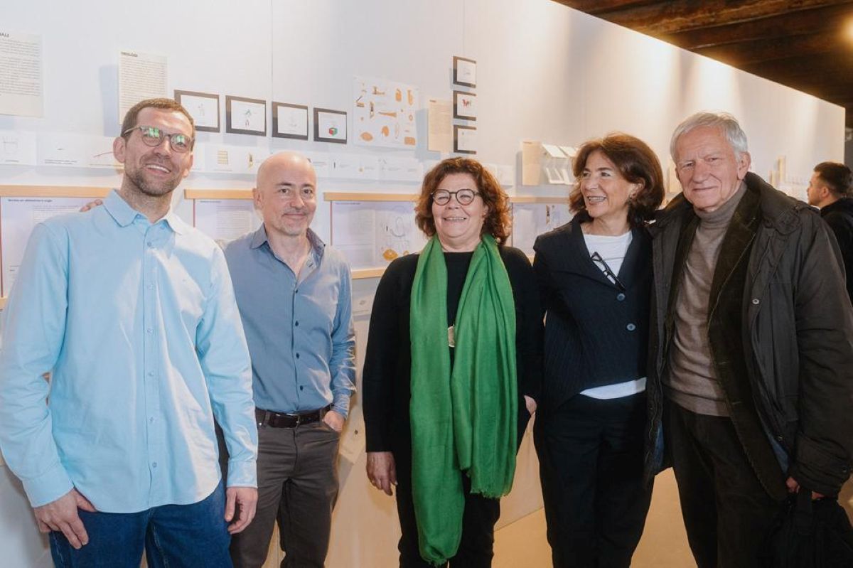 Desina03 da sx Domenico Armatore Stefano Pellone. Enrica DAguanno Daniela Piscitelli Giuseppe Furlanis ph Luigi Reccia 11 Copy